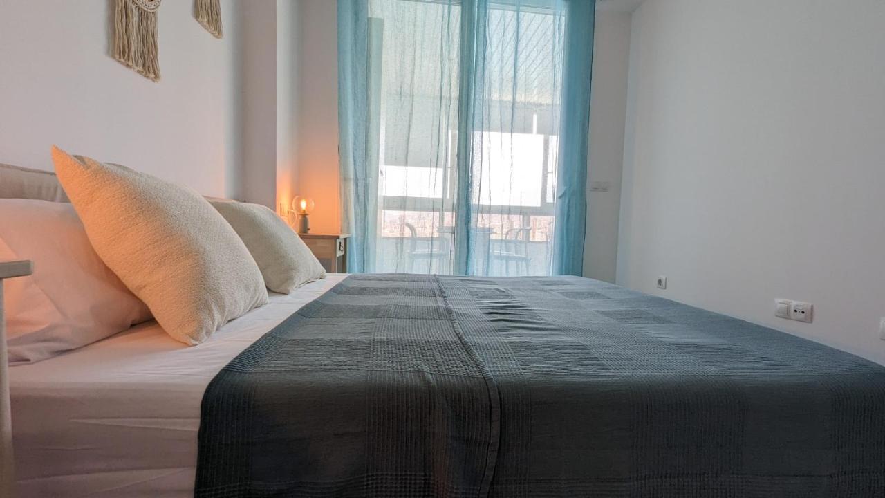 Gemelos Sea Front Apartment เบนิดอร์ม ภายนอก รูปภาพ
