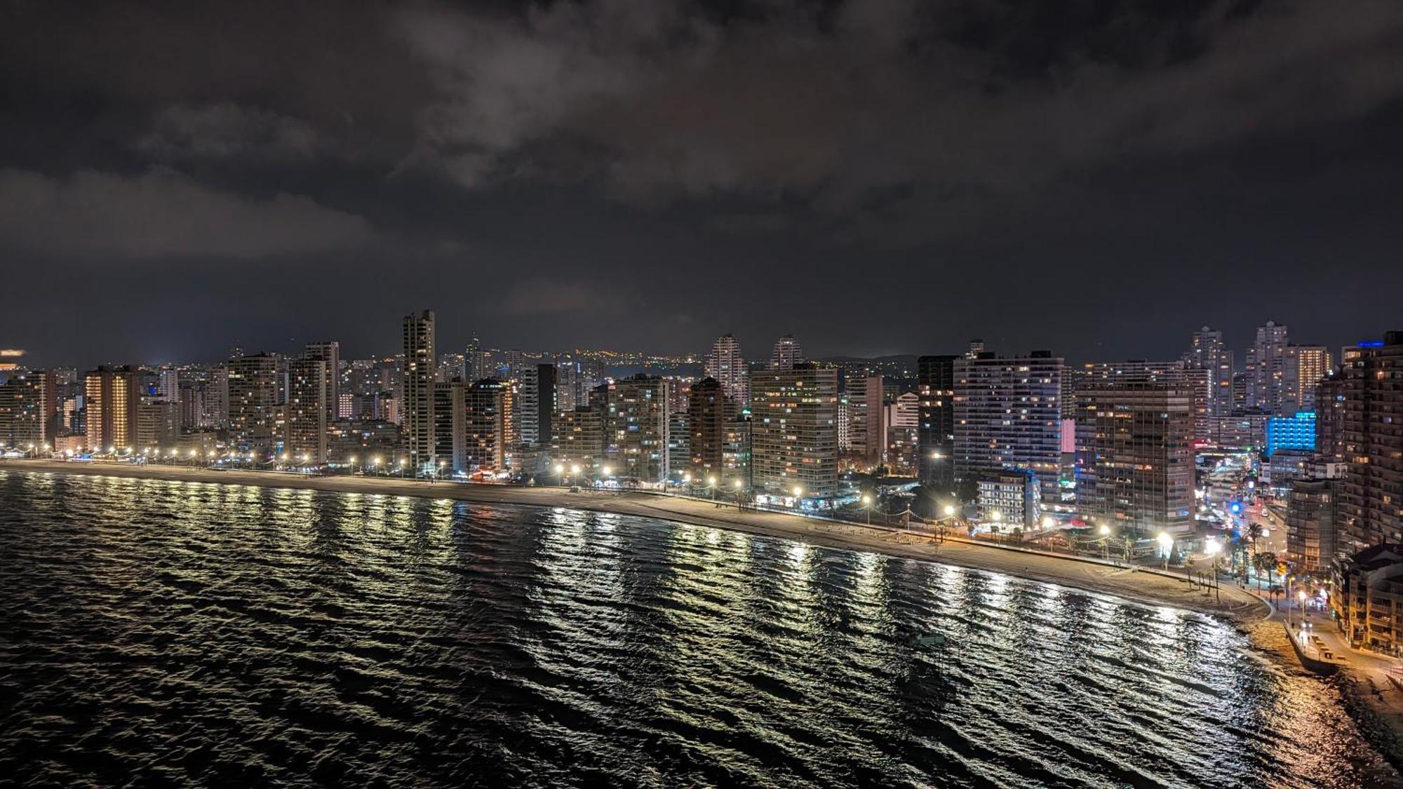 Gemelos Sea Front Apartment เบนิดอร์ม ภายนอก รูปภาพ